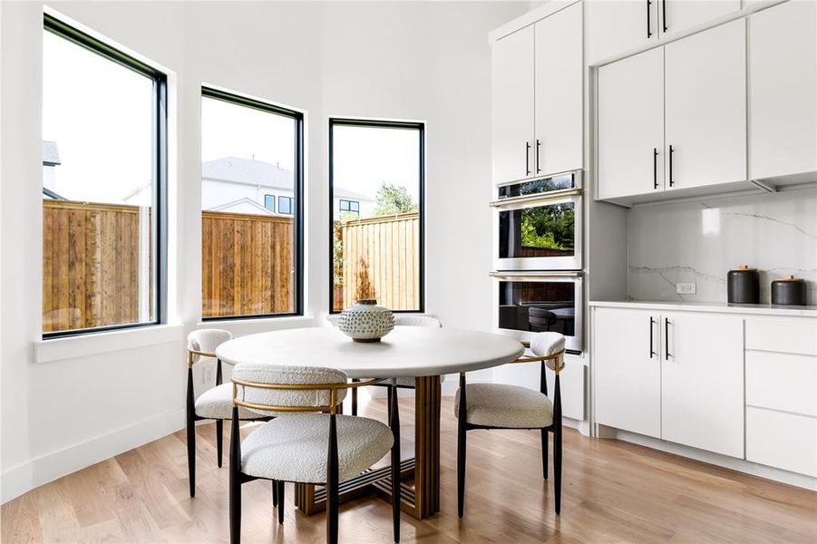 Furnished interior view inside a new home in , Dallas (Image 14).