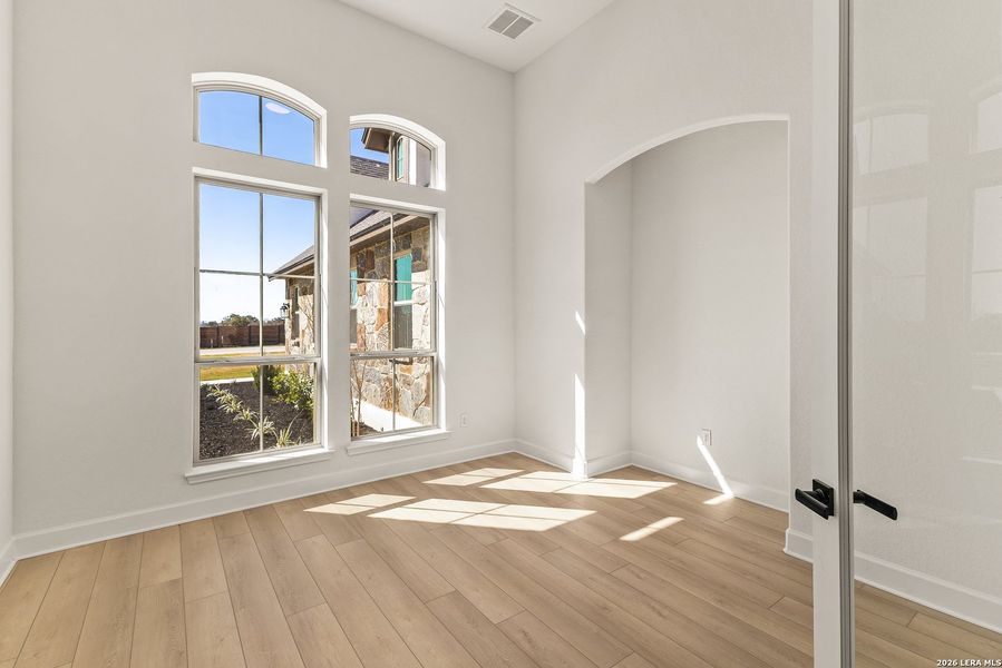 Spacious, unfurnished interior of a new home in Potranco Acres, Castroville (Image 13). Spacious, unfurnished interior of a new home in Potranco Acres, Castroville (Image 13).
