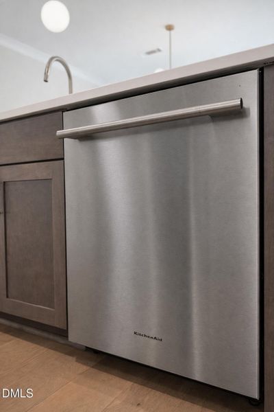 E0B39CED-9547-4971-8A69-035C58E2458E