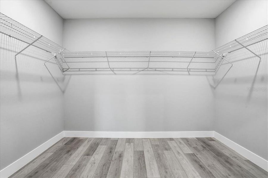 Spacious, unfurnished interior of a new home in , Port Charlotte (Image 33).