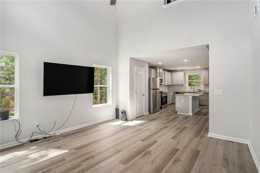 Spacious, unfurnished interior of a new home in , Covington (Image 13).