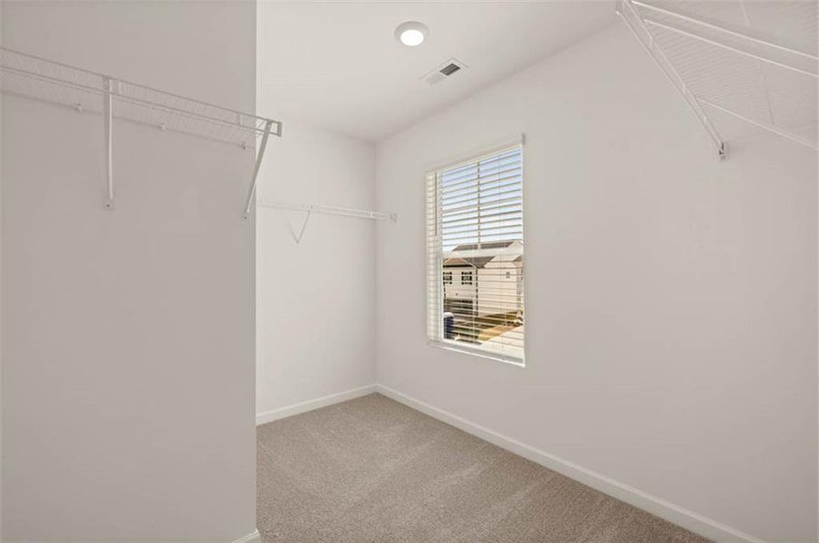 Spacious, unfurnished interior of a new home in Mableton Station, Mableton (Image 6).