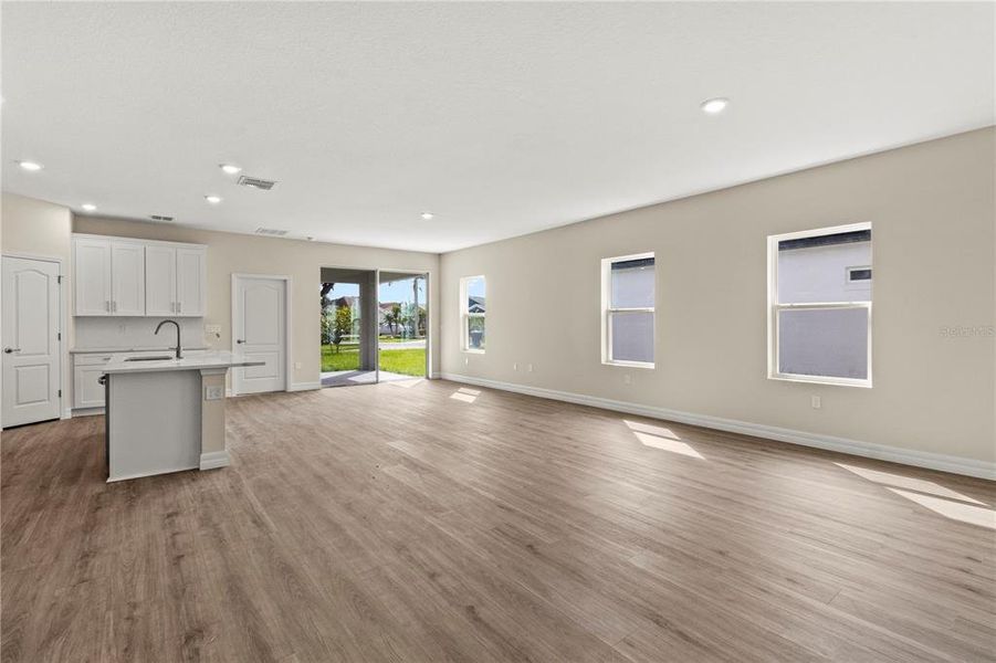 Spacious, unfurnished interior of a new home in , Leesburg (Image 16). Spacious, unfurnished interior of a new home in , Leesburg (Image 16).