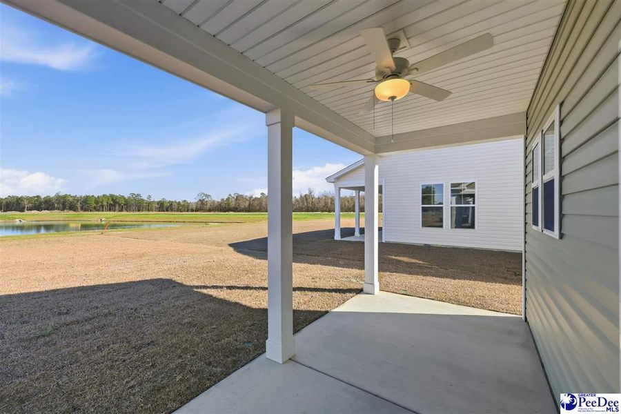 Exterior details and patio area of a home in Spring Haven, Florence (Image 4).