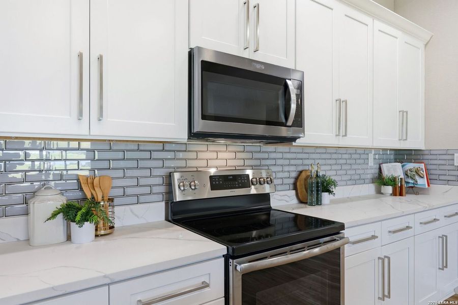 Furnished interior view inside a new home in , Atascosa (Image 33).