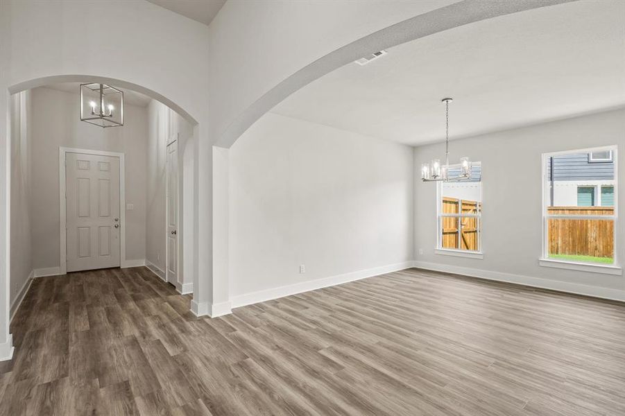 Spacious, unfurnished interior of a new home in Lyons Crest Estates, Garland (Image 17). Spacious, unfurnished interior of a new home in Lyons Crest Estates, Garland (Image 17).