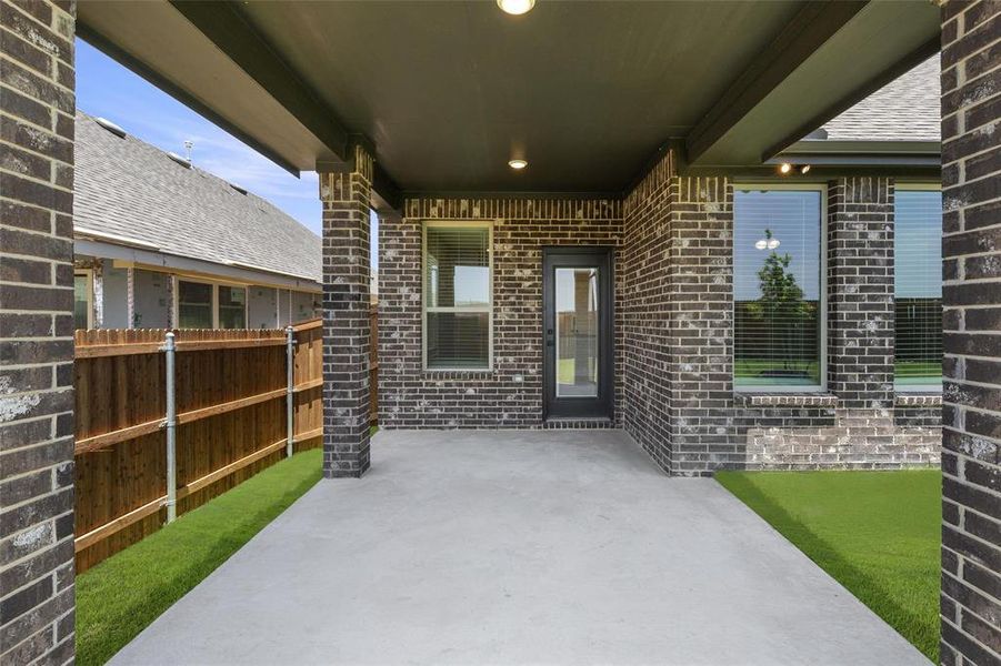 2119 Sunnymede  Patio