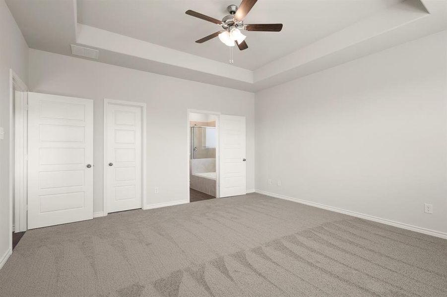 Image 28 of a home in Deer Creek.