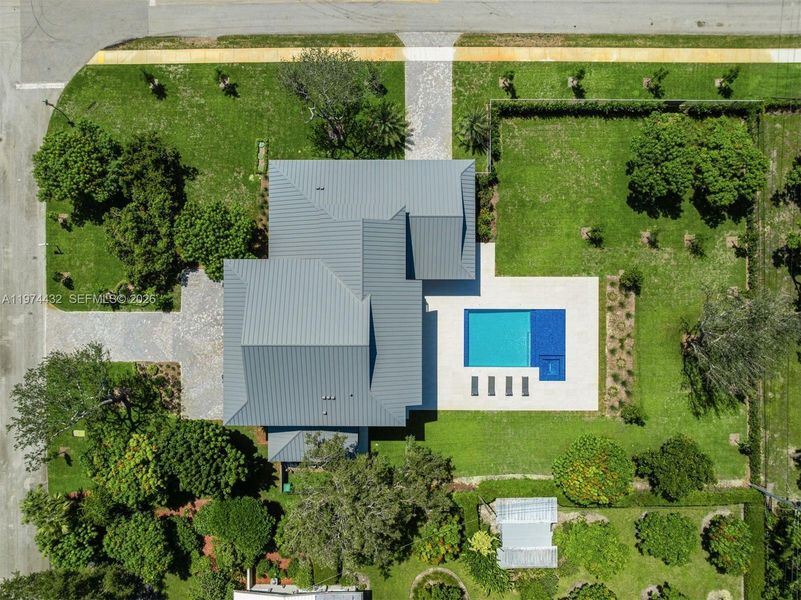 Community amenities in , Miami (Image 32).
