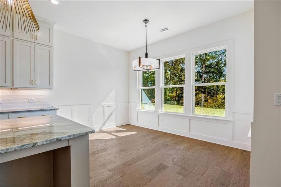 Spacious, unfurnished interior of a new home in Long Hollow Landing, Gainesville (Image 22).