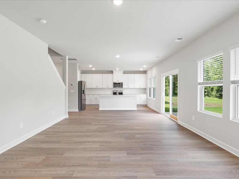 Welcome to the Dakota floorplan at Holland Park.