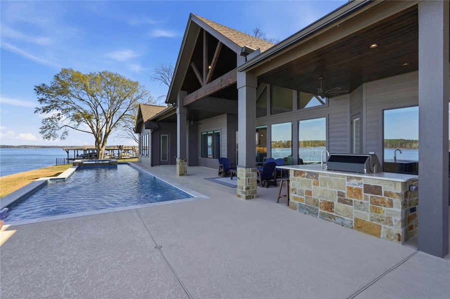 Exterior details and patio area of a home in , Montgomery (Image 30).