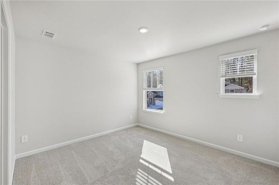 Spacious, unfurnished interior of a new home in The Oaks at Dawson, Dawsonville (Image 26). Spacious, unfurnished interior of a new home in The Oaks at Dawson, Dawsonville (Image 26).