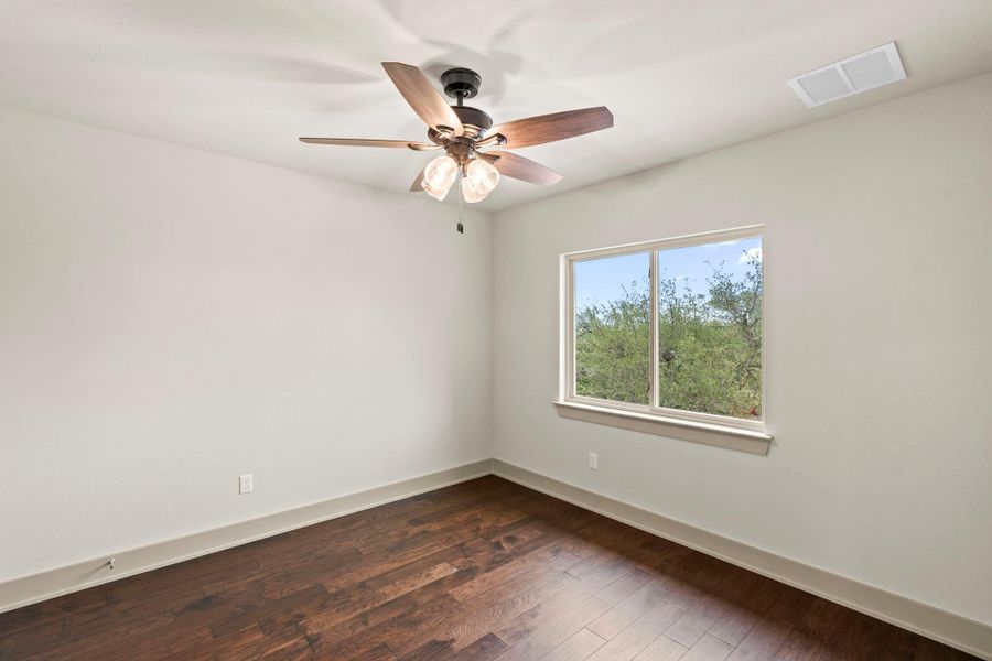 Spacious, unfurnished interior of a new home in , Dripping Springs (Image 22).