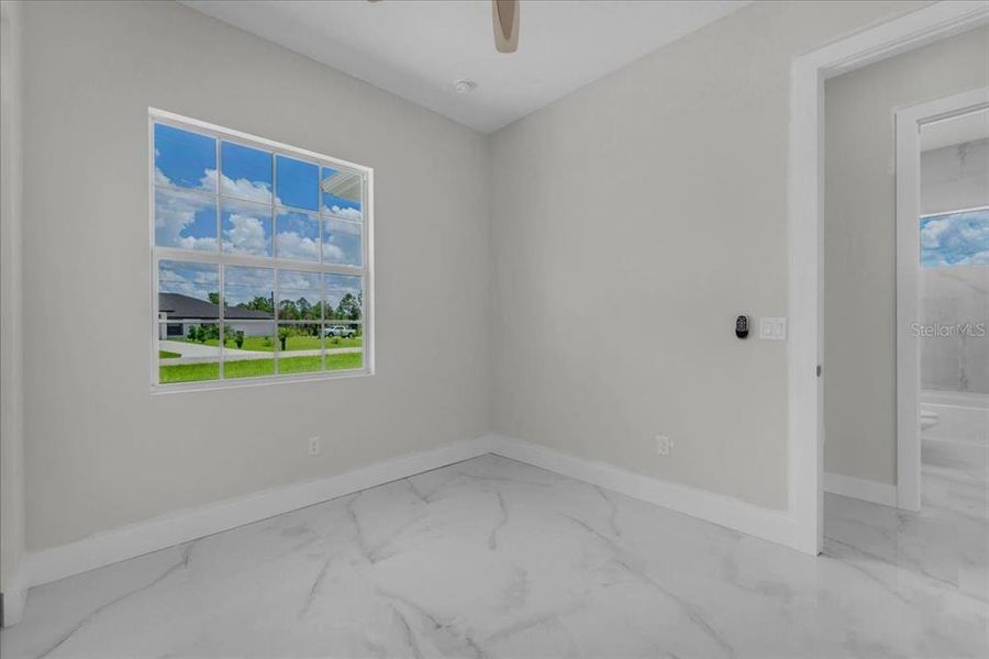 Spacious, unfurnished interior of a new home in , Lehigh Acres (Image 20).