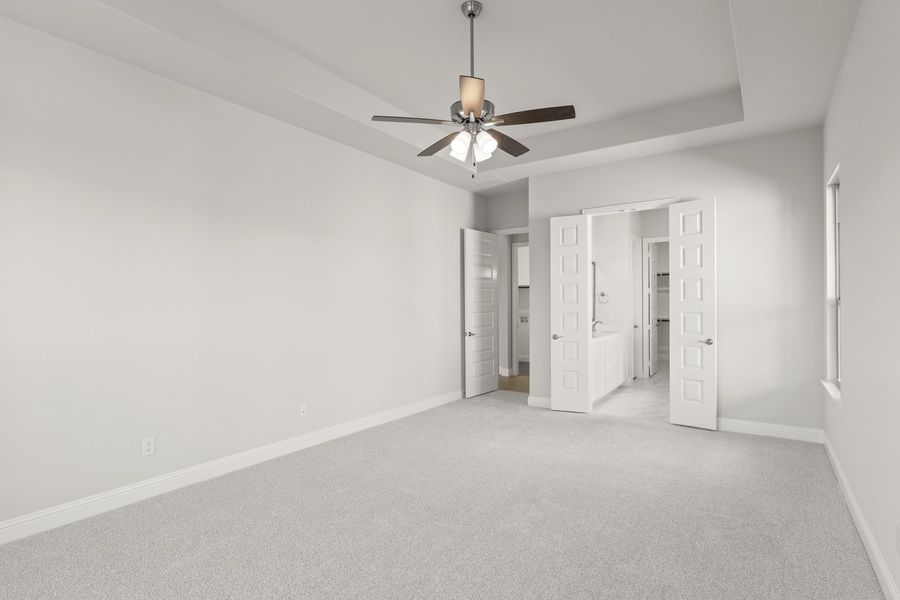 Spacious, unfurnished interior of a new home in Lake Shore Village, Rowlett (Image 24).