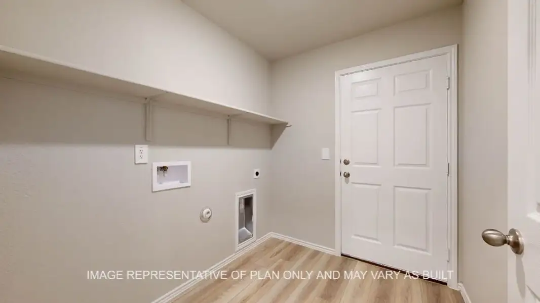 Representative unfurnished interior of a home built from the Seabrook by D.R. Horton in Wildwood Estates, Nolanville (Image 28).