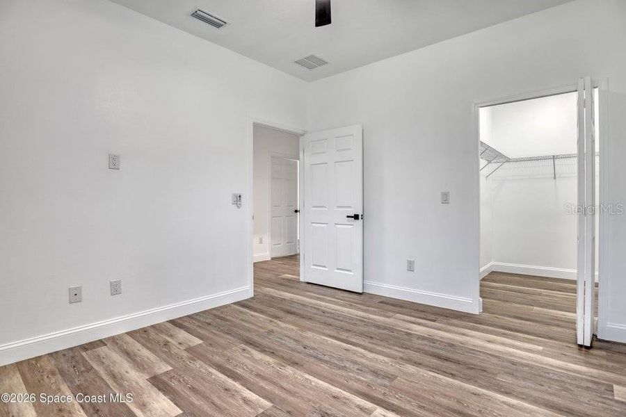 Spacious, unfurnished interior of a new home in , Palm Bay (Image 21).