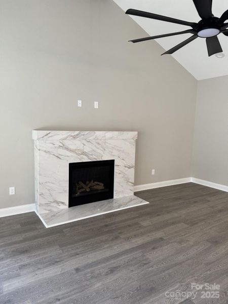 Image 12 of a home in .