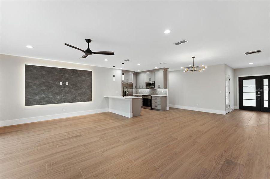 Spacious, unfurnished interior of a new home in , Sanford (Image 34).