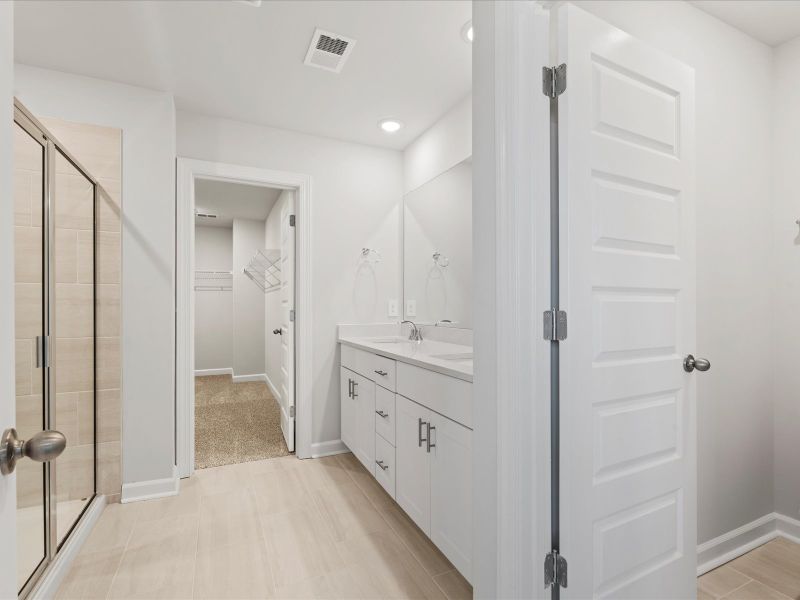 Furnished interior view inside a new home in Collier Ridge, Moore (Image 7).