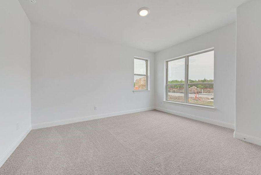 Spacious, unfurnished interior of a new home in Somerset Park, Rockwall (Image 28). Spacious, unfurnished interior of a new home in Somerset Park, Rockwall (Image 28).