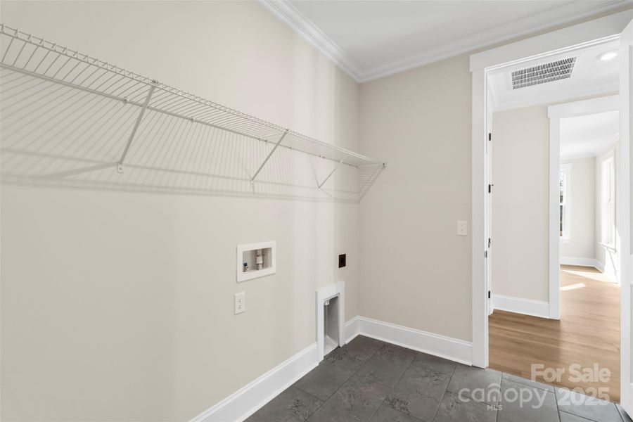 Spacious, unfurnished interior of a new home in Riverwalk, Rock Hill (Image 29).