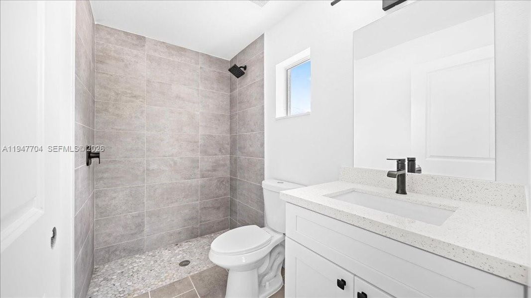 Furnished interior view inside a new home in , Cape Coral (Image 7).