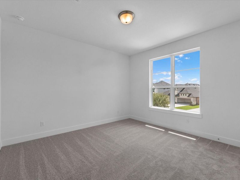 Spacious, unfurnished interior of a new home in Sienna 60’, Missouri City (Image 19).