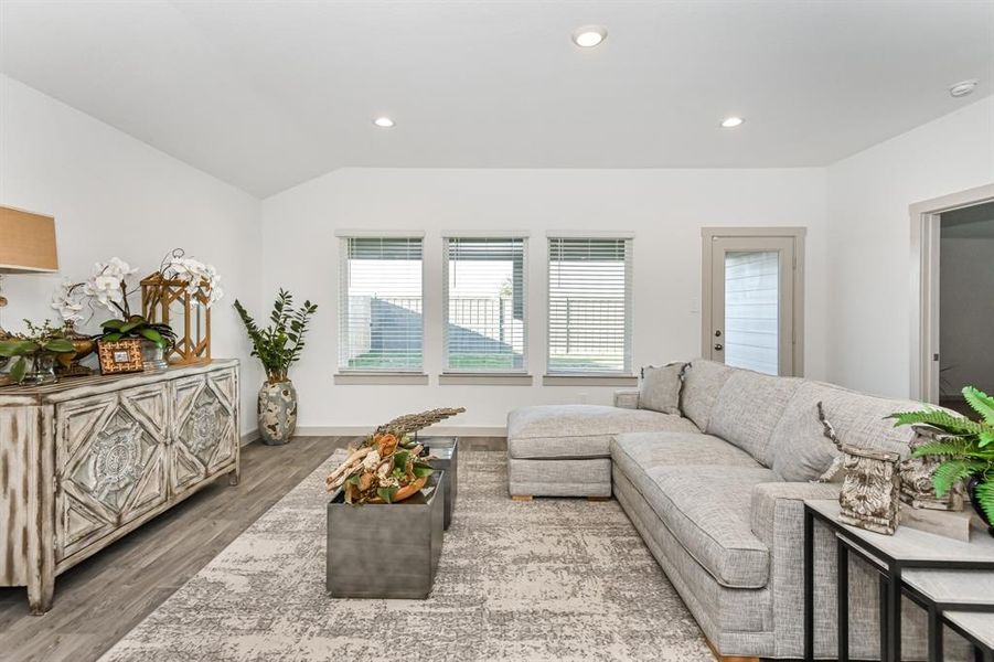 Image 6 of a home in Caldwell Ranch.