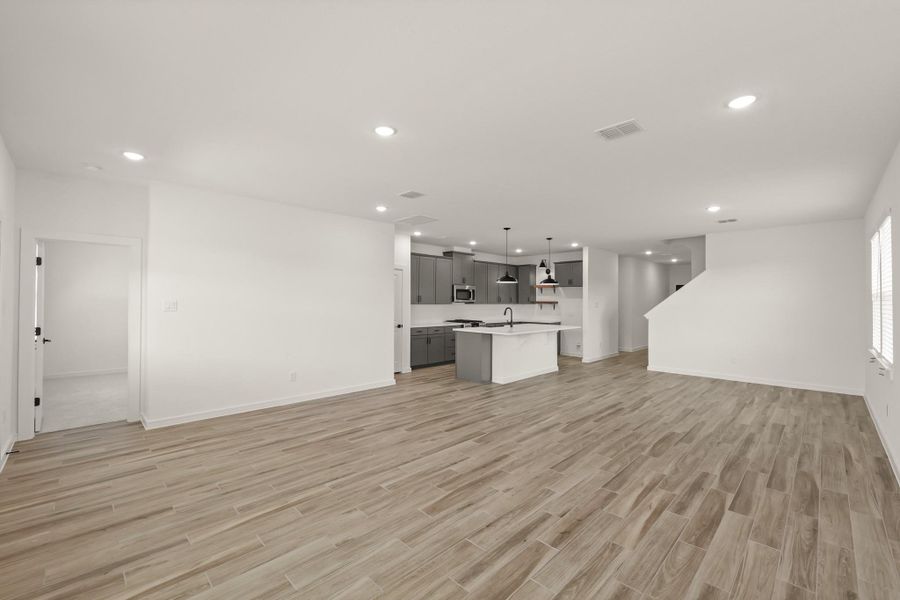 Light and bright great room and dining area