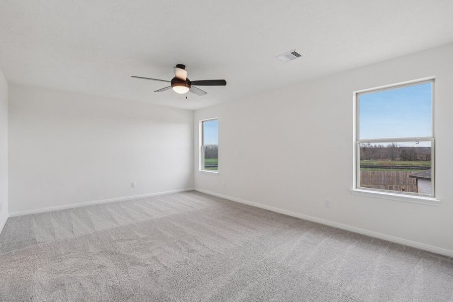 Spacious, unfurnished interior of a new home in Sunset Grove South, Hitchcock (Image 8).