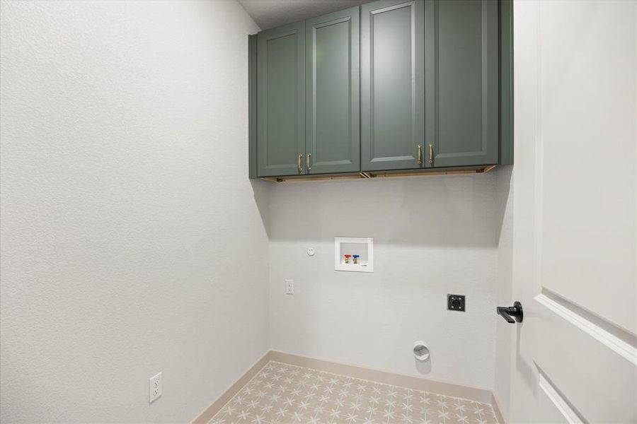Spacious, unfurnished interior of a new home in , Granbury (Image 31). Spacious, unfurnished interior of a new home in , Granbury (Image 31).