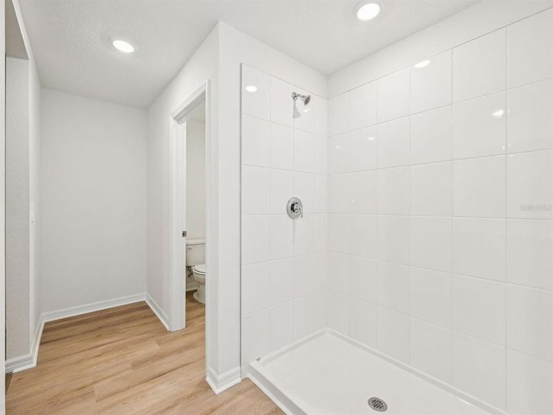 Spacious, unfurnished interior of a new home in Oakfield Trails - Signature Series, Parrish (Image 38).