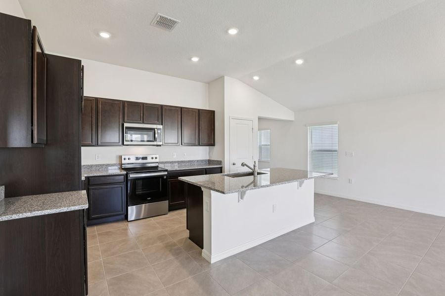Furnished interior view inside a new home in Robins Run, Lake Wales (Image 8). Furnished interior view inside a new home in Robins Run, Lake Wales (Image 8).