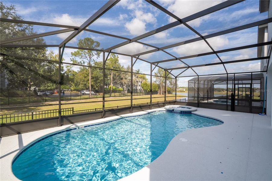 Exterior details and patio area of a home in , Orlando (Image 27).