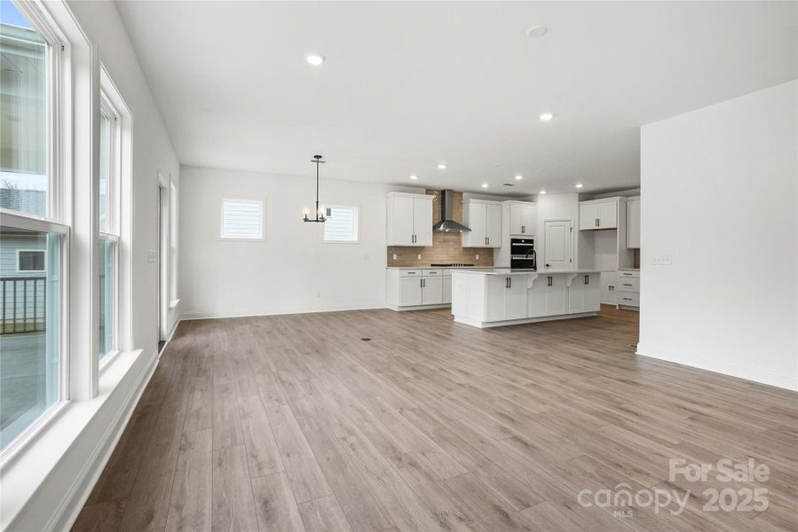 Spacious, unfurnished interior of a new home in Forest Creek, Waxhaw (Image 17).