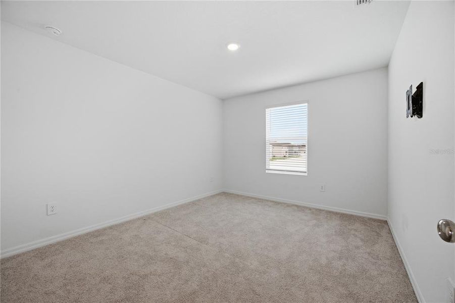 Spacious, unfurnished interior of a new home in Cypress Point at Lake Parker, Lakeland (Image 25). Spacious, unfurnished interior of a new home in Cypress Point at Lake Parker, Lakeland (Image 25).