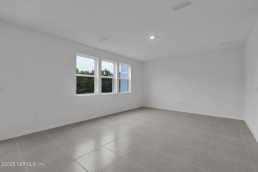 Spacious, unfurnished interior of a new home in Hyland Trail, Green Cove Springs (Image 21). Spacious, unfurnished interior of a new home in Hyland Trail, Green Cove Springs (Image 21).