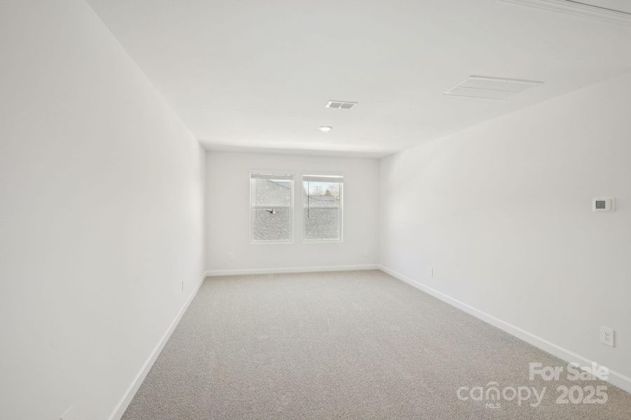 Spacious, unfurnished interior of a new home in Oxford Station, Salisbury (Image 19).