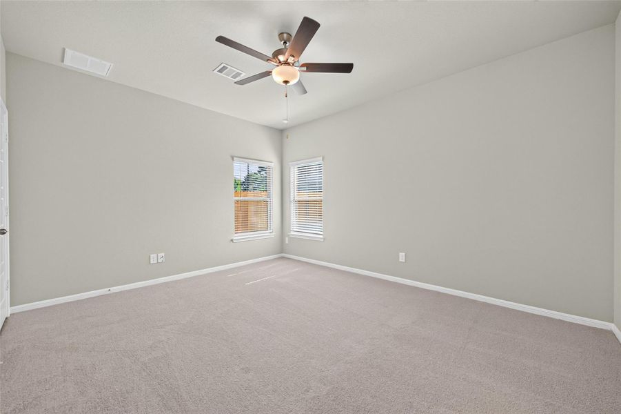 Spacious, unfurnished interior of a new home in Woodland Lakes, Huffman (Image 25). Spacious, unfurnished interior of a new home in Woodland Lakes, Huffman (Image 25).