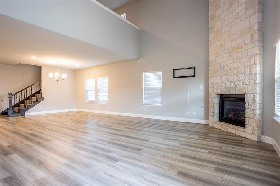 Spacious, unfurnished interior of a new home in , Corinth (Image 34).