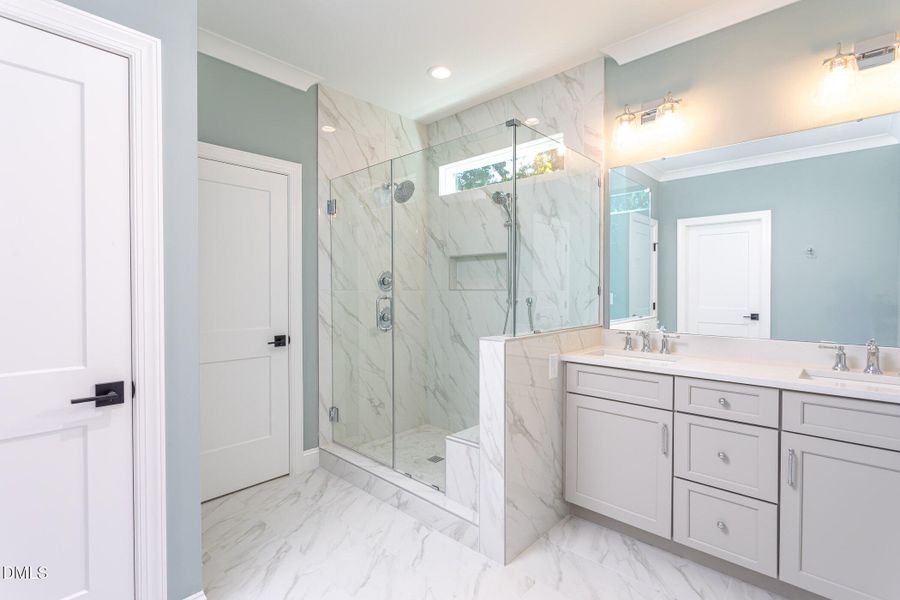 Owner's Bath Owner's Bath