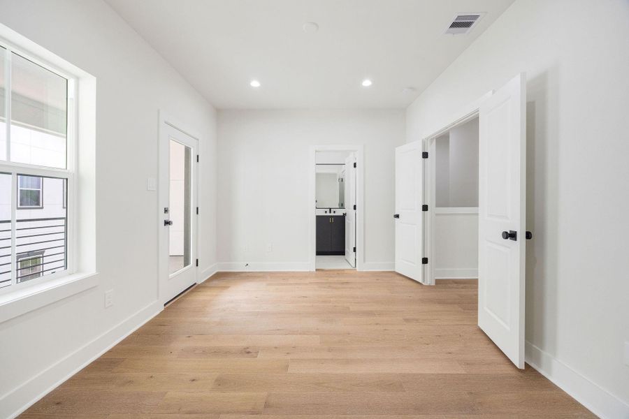 Fourth bedroom / game room Fourth bedroom / game room