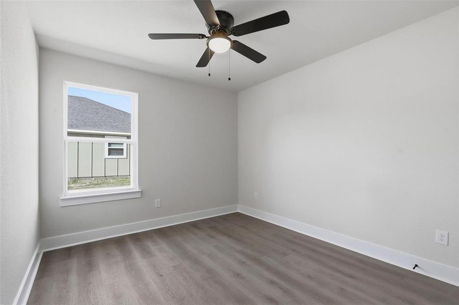 Spacious, unfurnished interior of a new home in , Tolar (Image 29).