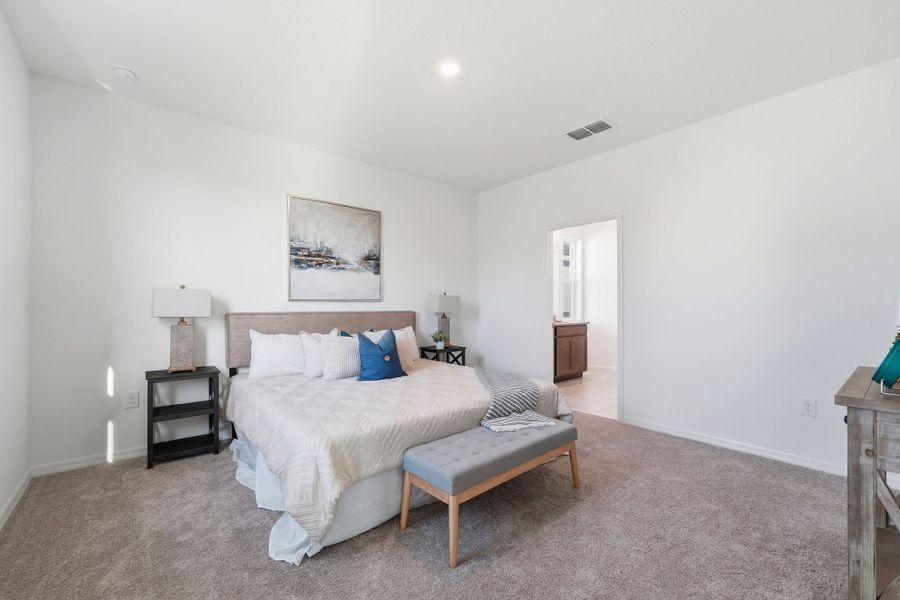 Furnished interior view inside a new home in Marion Ridge, Haines City (Image 7).