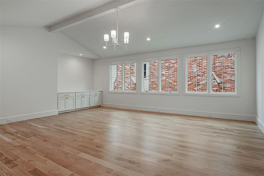 Spacious, unfurnished interior of a new home in , Dallas (Image 36).