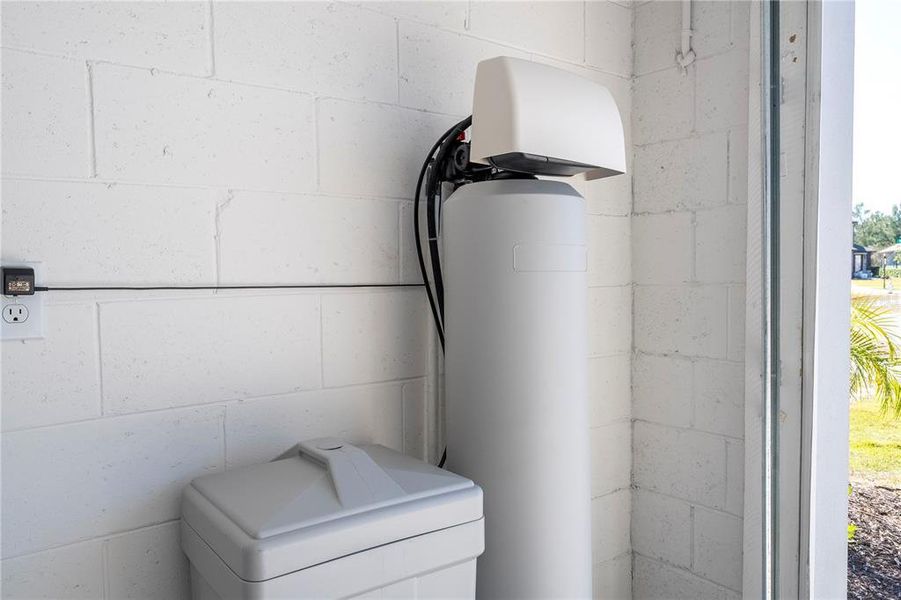 Close-up of interior finishes inside a home in , Kissimmee (Image 21).