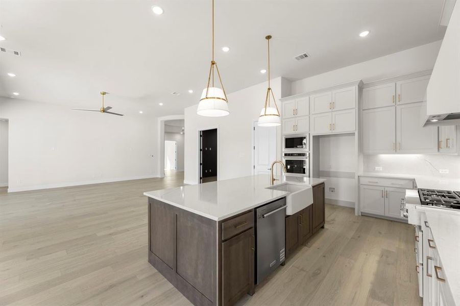 28. 741 Capella - Kitchen (5) 28. 741 Capella - Kitchen (5)