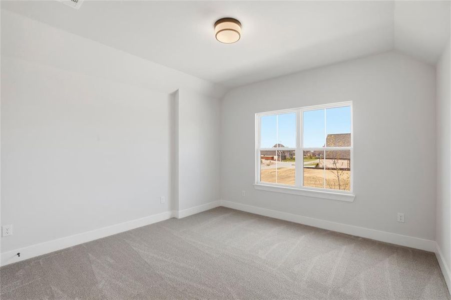Spacious, unfurnished interior of a new home in Talon Hills, Fort Worth (Image 26).
